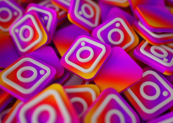 Safe and secure ways to use Instagram story downloader tools